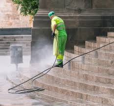 Commercial steps cleaning